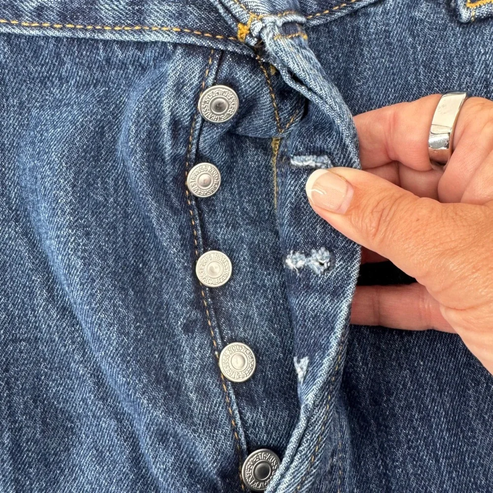 Levis 501 Original Fit Mens‎ Dark Wash Blue Button Fly Jean W40 L29 (W40 L28)